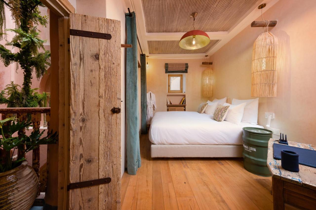 Mama Lova Hotel, Riad, Restaurant & Spa เอสเซาอิรา ภายนอก รูปภาพ