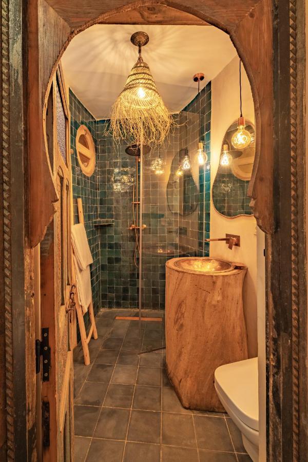 Mama Lova Hotel, Riad, Restaurant & Spa เอสเซาอิรา ภายนอก รูปภาพ