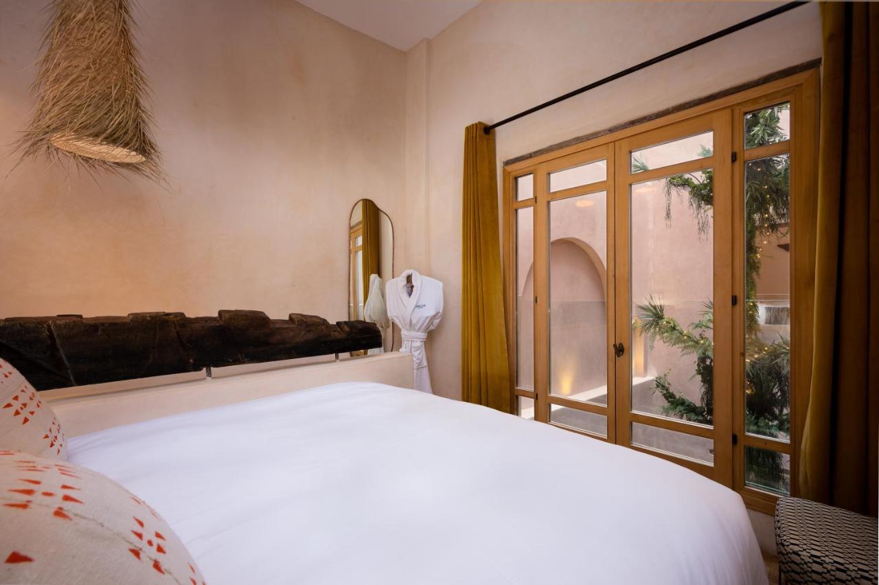 Mama Lova Hotel, Riad, Restaurant & Spa เอสเซาอิรา ภายนอก รูปภาพ