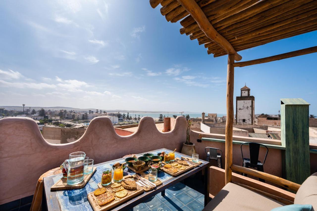 Mama Lova Hotel, Riad, Restaurant & Spa เอสเซาอิรา ภายนอก รูปภาพ