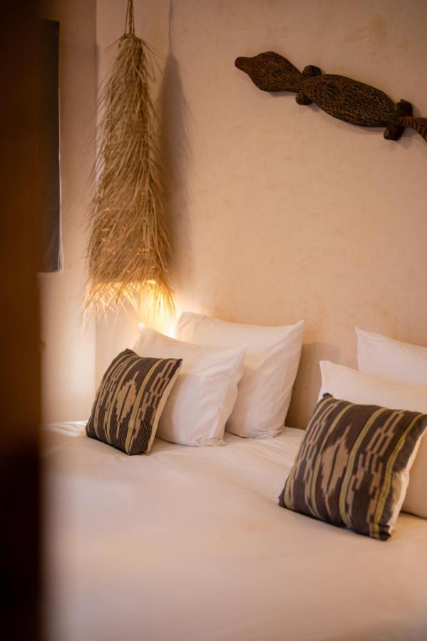 Mama Lova Hotel, Riad, Restaurant & Spa เอสเซาอิรา ภายนอก รูปภาพ